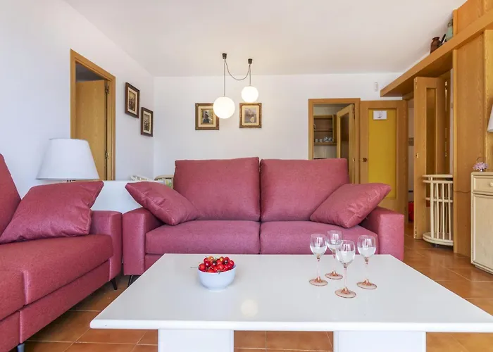 Punta Garbi By Interhome شقة